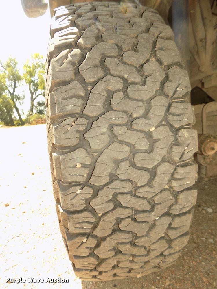 image for item DA3086 2000 Ford F250 Super Duty XLT Crew Cab pickup truck