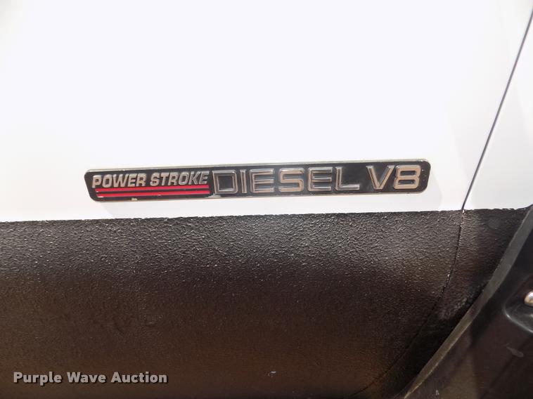 image for item DA3086 2000 Ford F250 Super Duty XLT Crew Cab pickup truck