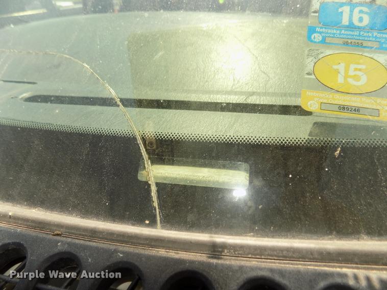 image for item DA3086 2000 Ford F250 Super Duty XLT Crew Cab pickup truck