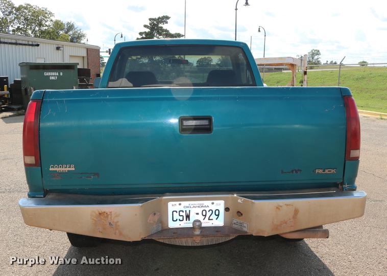 image for item DA6858 1992 GMC Sierra 1500 pickup truck