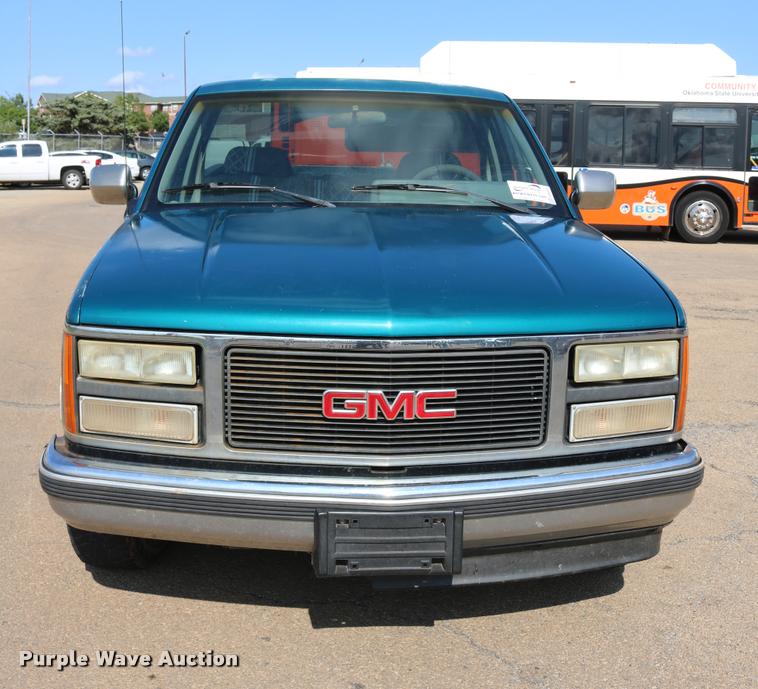 image for item DA6858 1992 GMC Sierra 1500 pickup truck