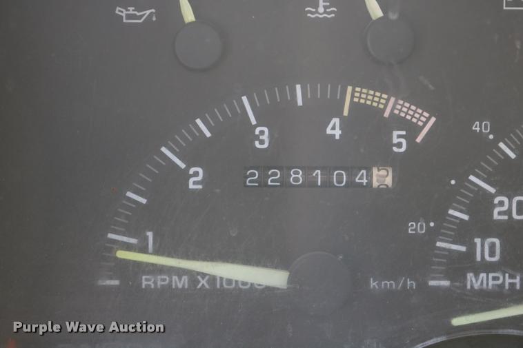 image for item DA6858 1992 GMC Sierra 1500 pickup truck