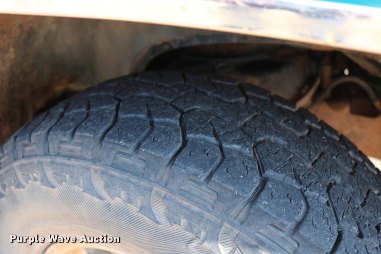 image for item DA6858 1992 GMC Sierra 1500 pickup truck