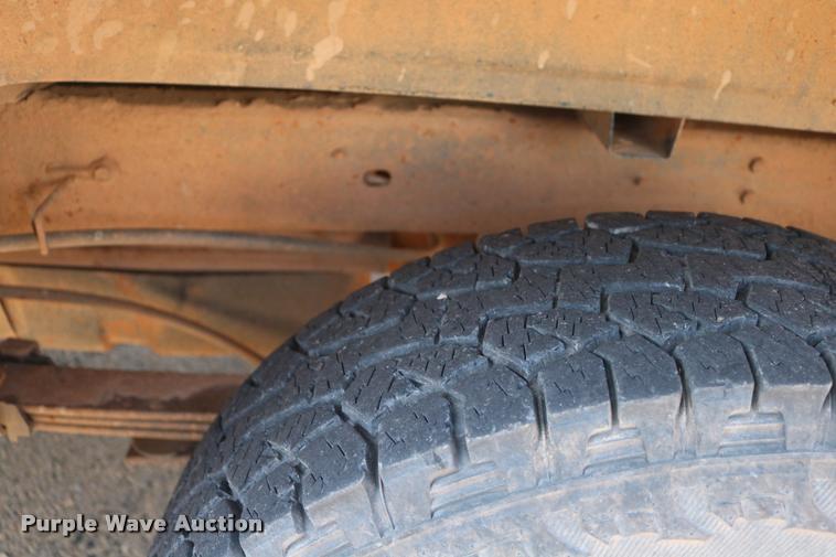 image for item DA6858 1992 GMC Sierra 1500 pickup truck