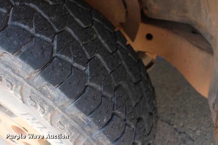 image for item DA6858 1992 GMC Sierra 1500 pickup truck