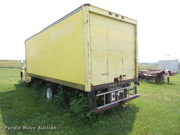 image for item DB0523 1985 GMC TopKick 7000 box truck