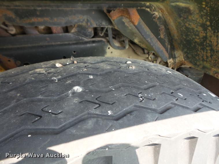 image for item DB0523 1985 GMC TopKick 7000 box truck