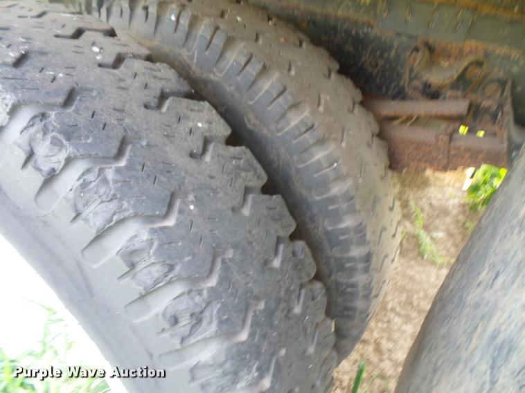 image for item DB0523 1985 GMC TopKick 7000 box truck