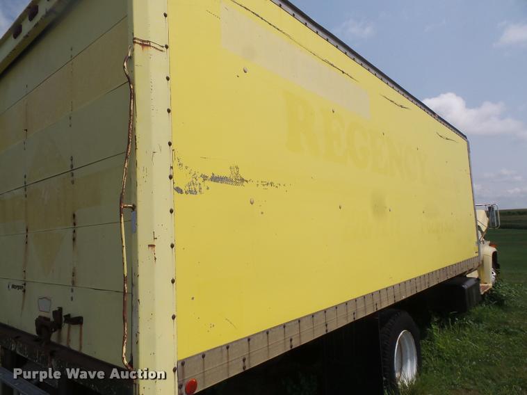 image for item DB0523 1985 GMC TopKick 7000 box truck