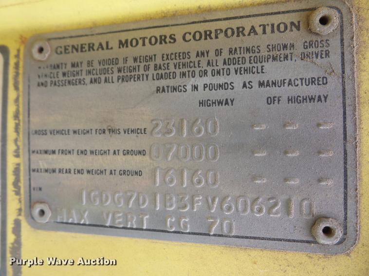 image for item DB0523 1985 GMC TopKick 7000 box truck