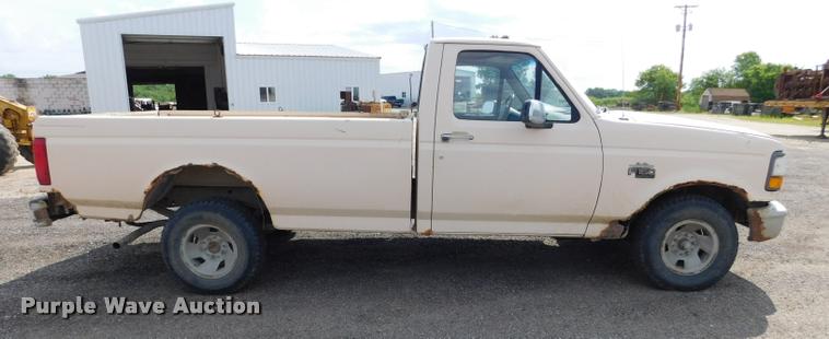 image for item DB1023 1992 Ford F150 pickup truck