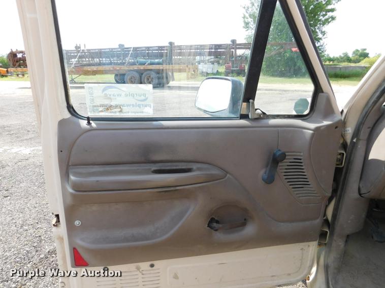 image for item DB1023 1992 Ford F150 pickup truck