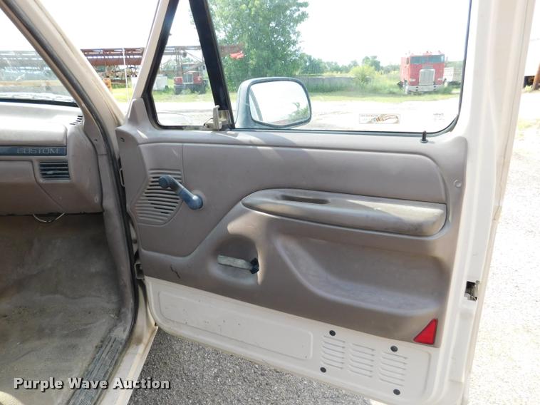 image for item DB1023 1992 Ford F150 pickup truck