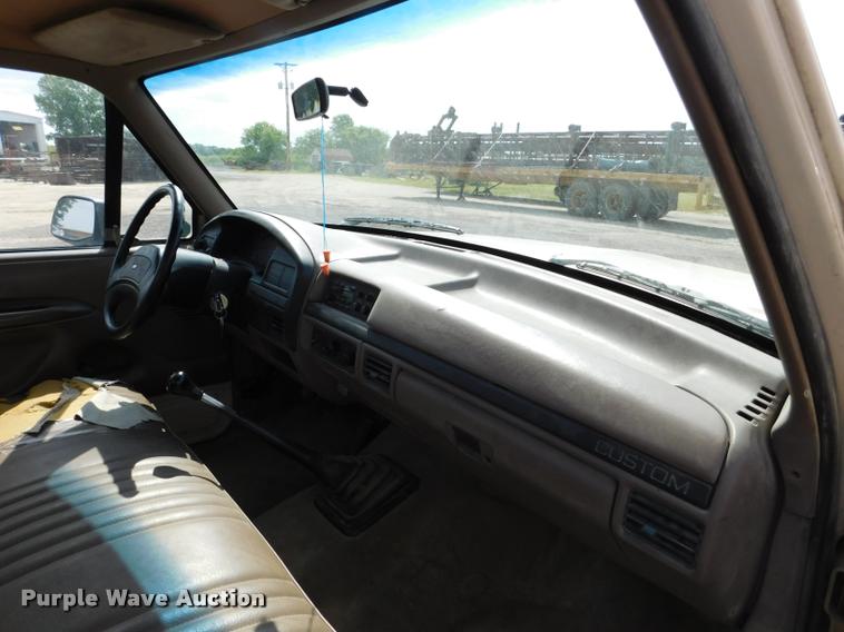 image for item DB1023 1992 Ford F150 pickup truck