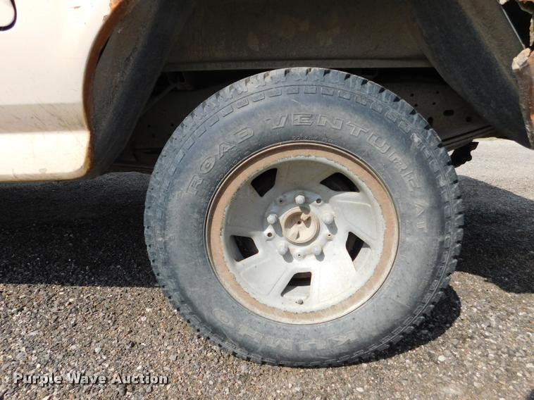 image for item DB1023 1992 Ford F150 pickup truck