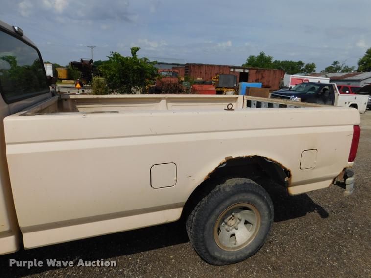 image for item DB1023 1992 Ford F150 pickup truck