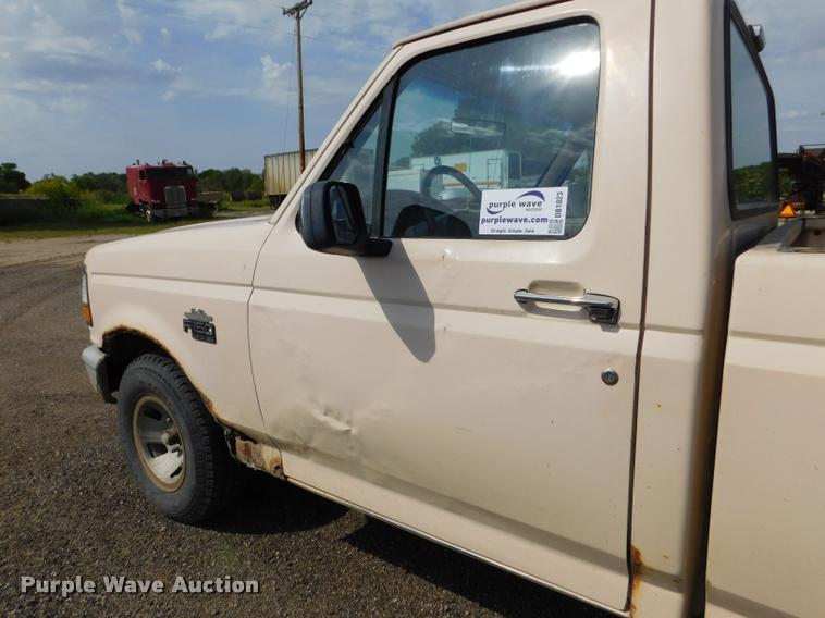 image for item DB1023 1992 Ford F150 pickup truck