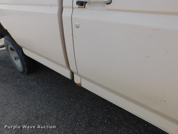 image for item DB1023 1992 Ford F150 pickup truck