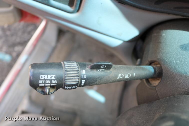 image for item DB1026 2000 Chevrolet Silverado 2500 Ext. Cab pickup truck