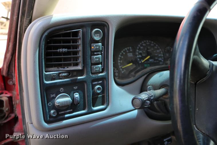 image for item DB1026 2000 Chevrolet Silverado 2500 Ext. Cab pickup truck