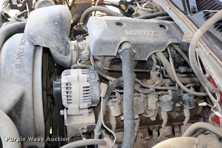 image for item DB1026 2000 Chevrolet Silverado 2500 Ext. Cab pickup truck