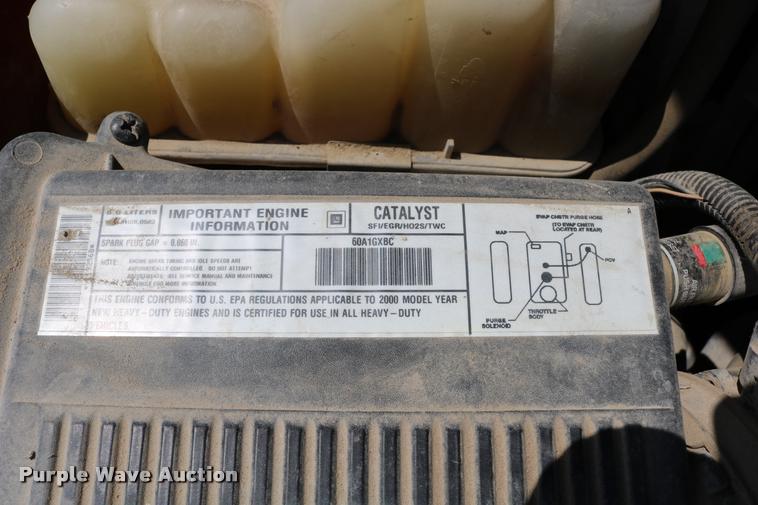 image for item DB1026 2000 Chevrolet Silverado 2500 Ext. Cab pickup truck