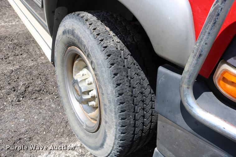 image for item DB1026 2000 Chevrolet Silverado 2500 Ext. Cab pickup truck