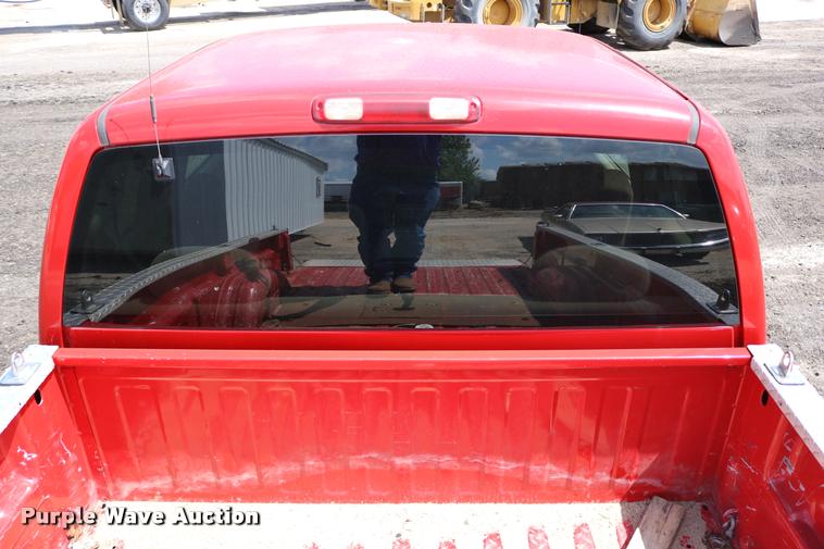 image for item DB1026 2000 Chevrolet Silverado 2500 Ext. Cab pickup truck