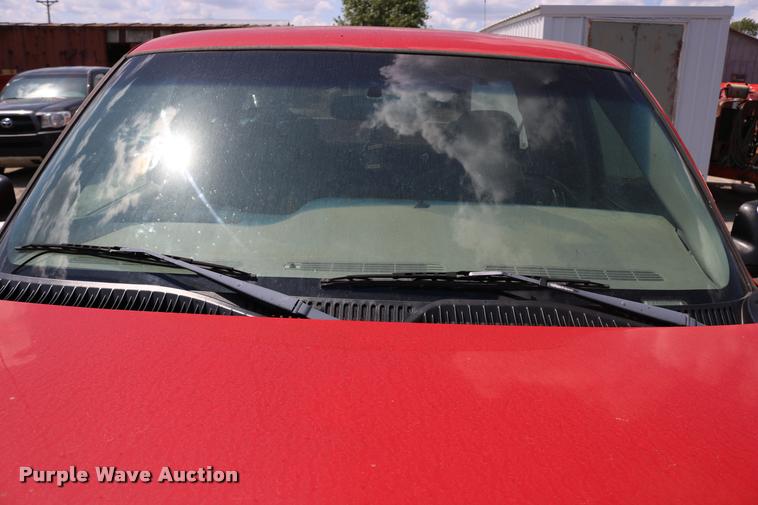 image for item DB1026 2000 Chevrolet Silverado 2500 Ext. Cab pickup truck