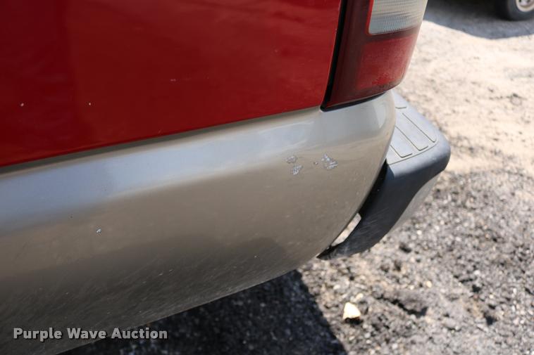 image for item DB1026 2000 Chevrolet Silverado 2500 Ext. Cab pickup truck