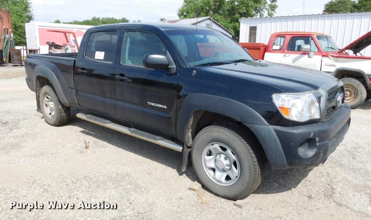 image for item DB1027 2011 Toyota Tacoma Double Cab pickup truck
