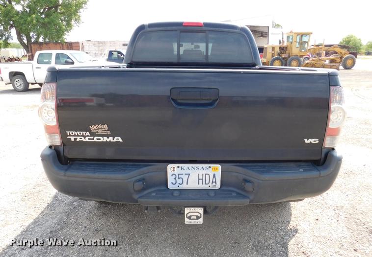 image for item DB1027 2011 Toyota Tacoma Double Cab pickup truck
