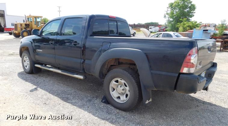 image for item DB1027 2011 Toyota Tacoma Double Cab pickup truck