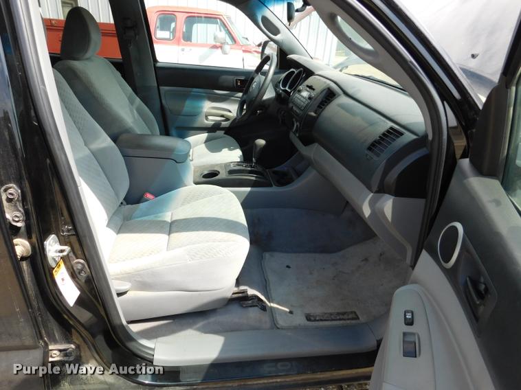 image for item DB1027 2011 Toyota Tacoma Double Cab pickup truck