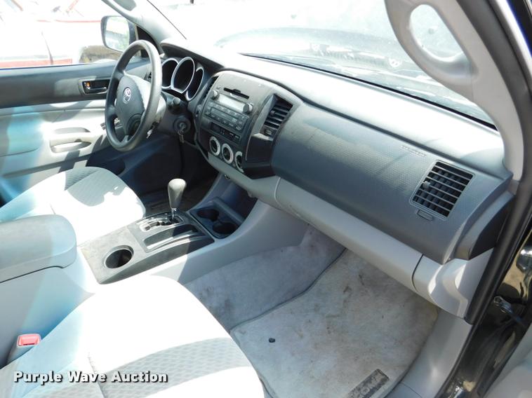 image for item DB1027 2011 Toyota Tacoma Double Cab pickup truck