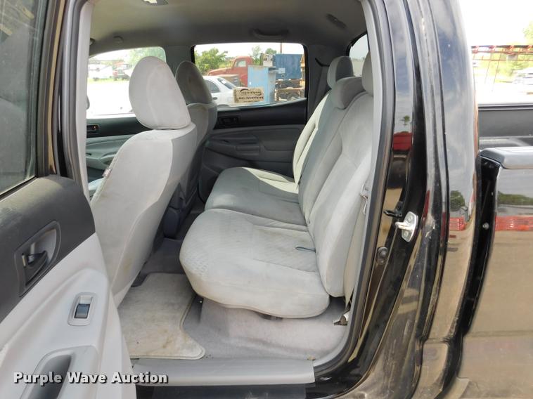 image for item DB1027 2011 Toyota Tacoma Double Cab pickup truck