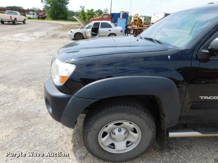 image for item DB1027 2011 Toyota Tacoma Double Cab pickup truck