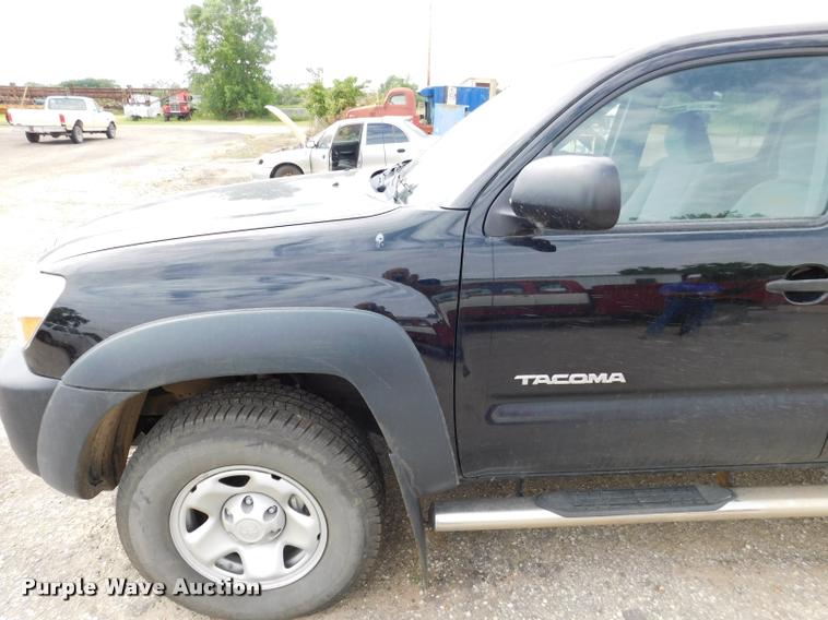 image for item DB1027 2011 Toyota Tacoma Double Cab pickup truck