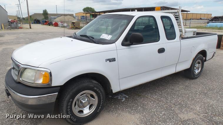 image for item DB3350 2003 Ford F150 SuperCab pickup truck