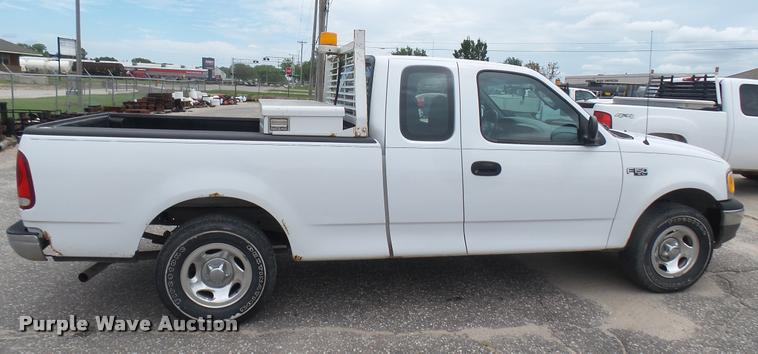 image for item DB3350 2003 Ford F150 SuperCab pickup truck