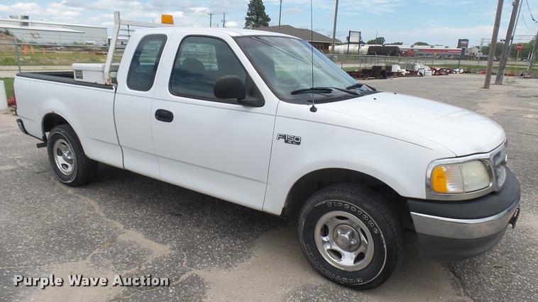 image for item DB3350 2003 Ford F150 SuperCab pickup truck