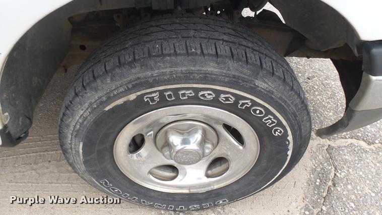 image for item DB3350 2003 Ford F150 SuperCab pickup truck