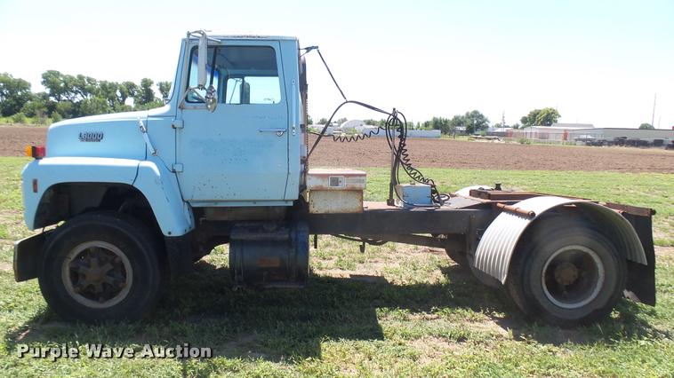 image for item DB3365 1987 Ford L8000 semi truck