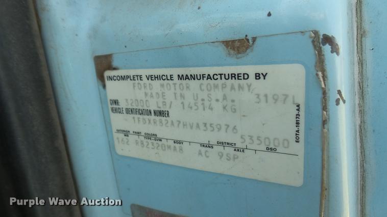 image for item DB3365 1987 Ford L8000 semi truck