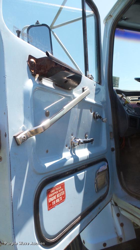 image for item DB3365 1987 Ford L8000 semi truck