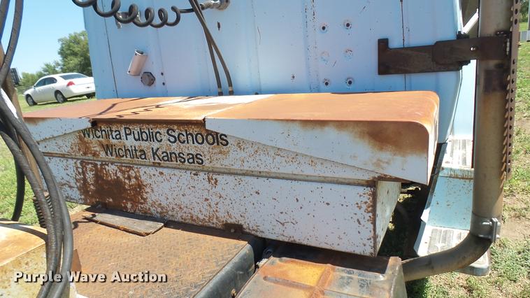 image for item DB3365 1987 Ford L8000 semi truck