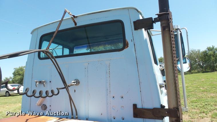 image for item DB3365 1987 Ford L8000 semi truck