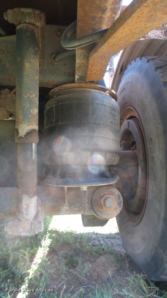 image for item DB3365 1987 Ford L8000 semi truck