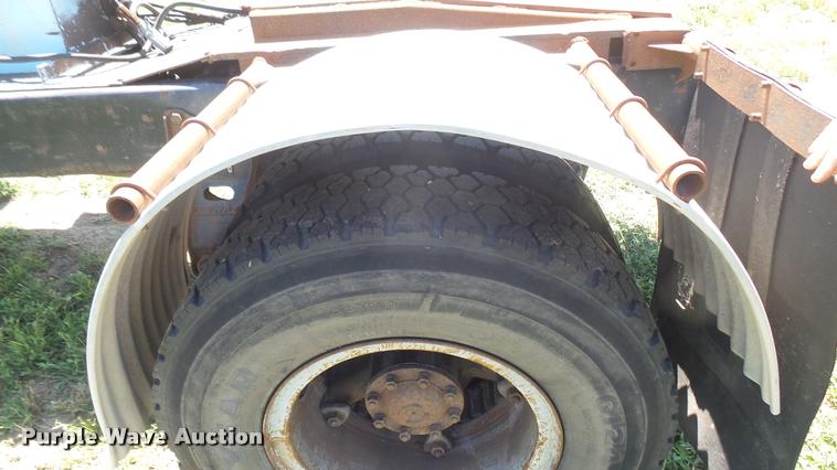 image for item DB3365 1987 Ford L8000 semi truck