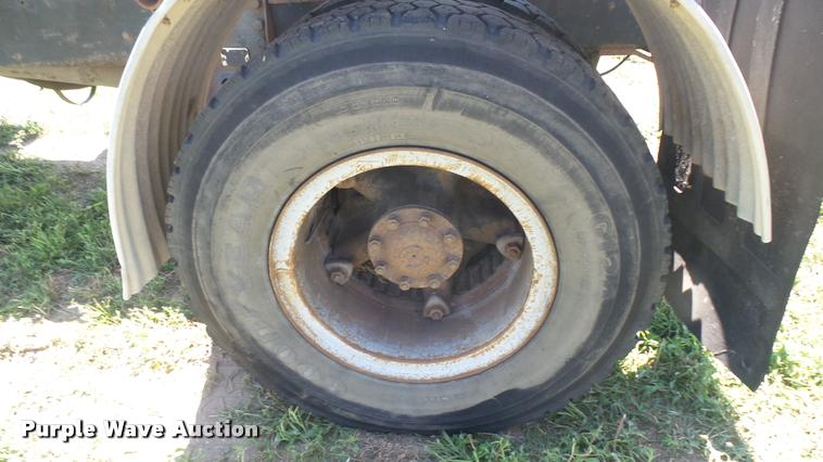 image for item DB3365 1987 Ford L8000 semi truck